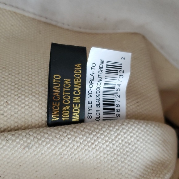 NWOT Vince Camuto Large Canvas Snakeskin print Orla Tote Black / Coconut Cream - Picture 8 of 9